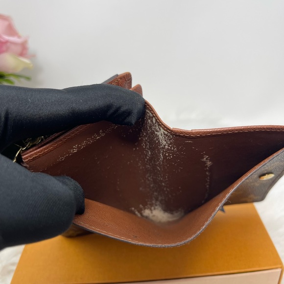 LV Tressor Wallet - Picture 11 of 14